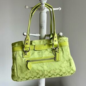 Authentic vintage coach Penelope bag